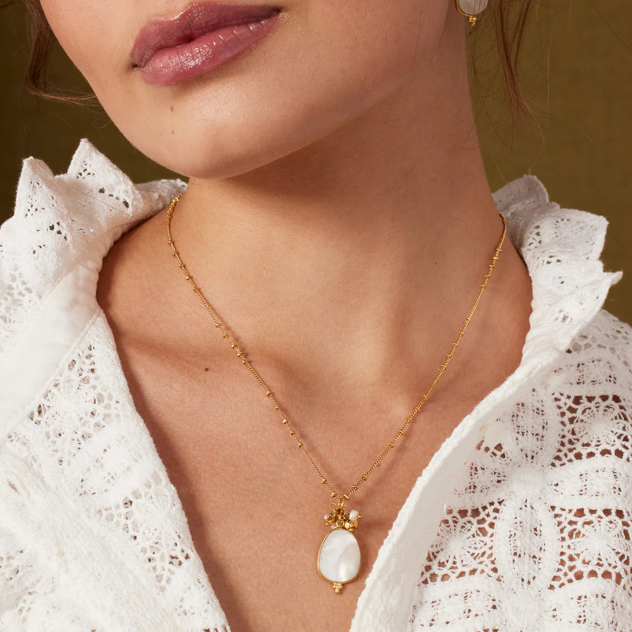 Stone Cluster Pendant Necklace
