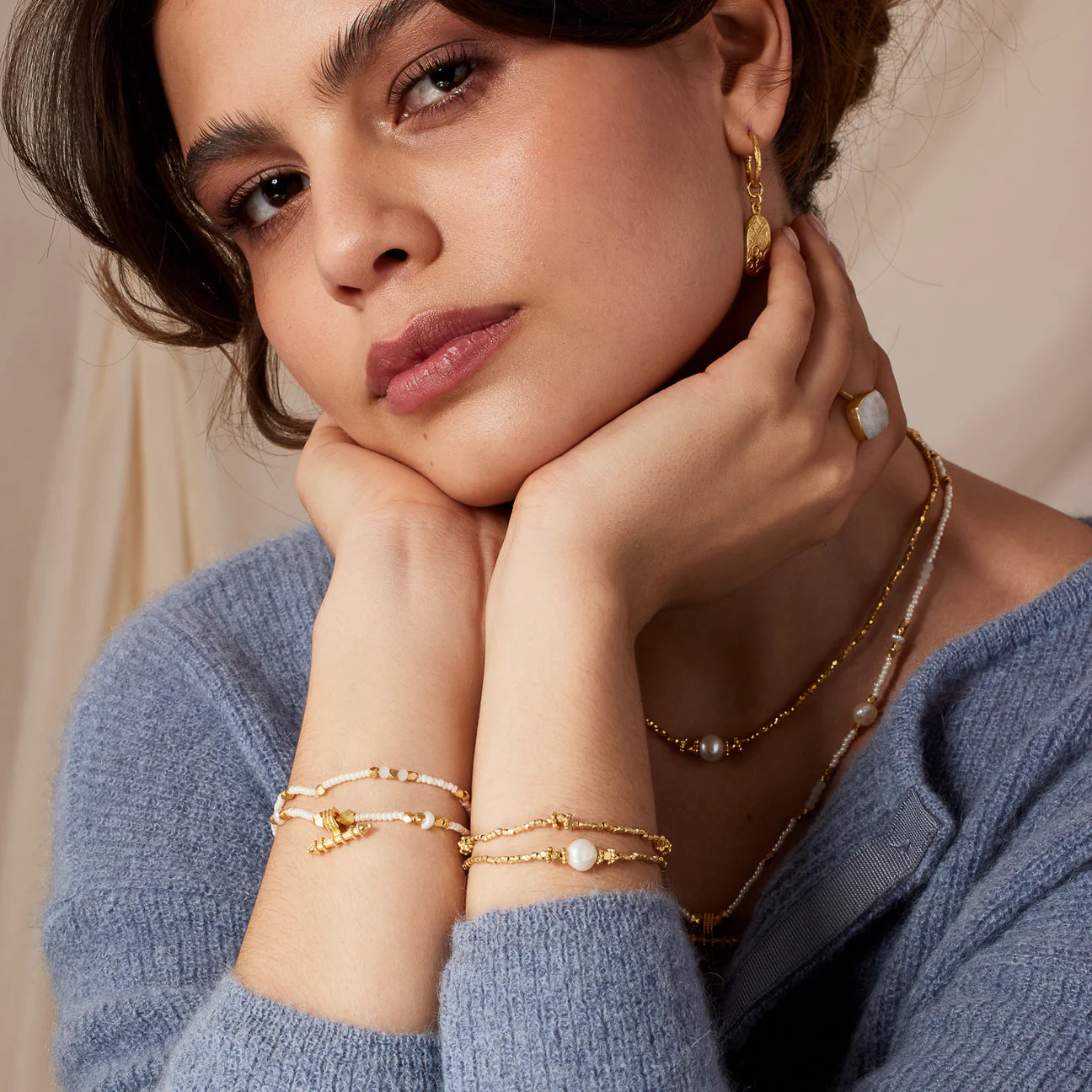 Intricate Beaded T-Bar Elastic Pearl Bracelet